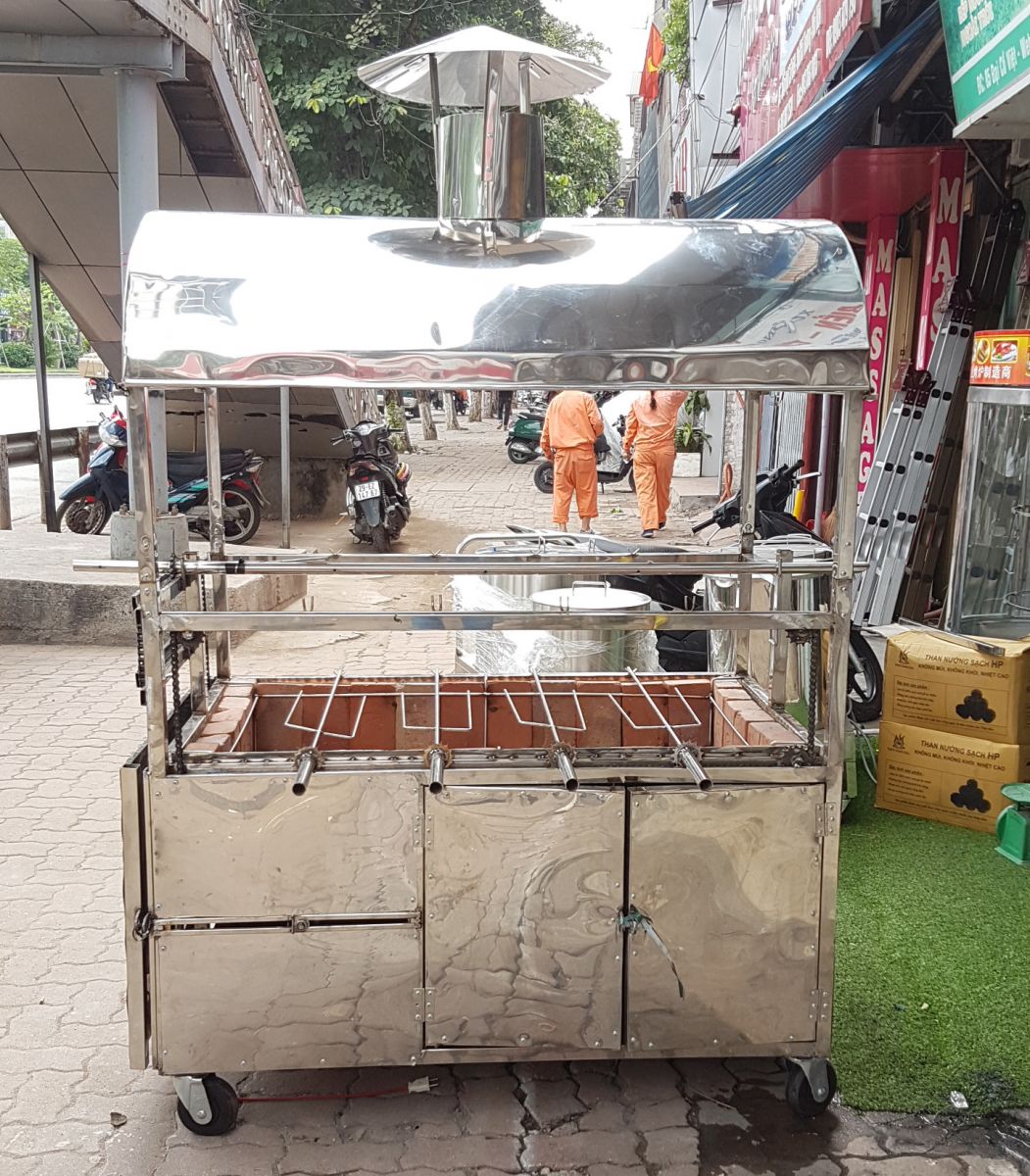 Lò được thiết kế tinh xảo, tự động quay